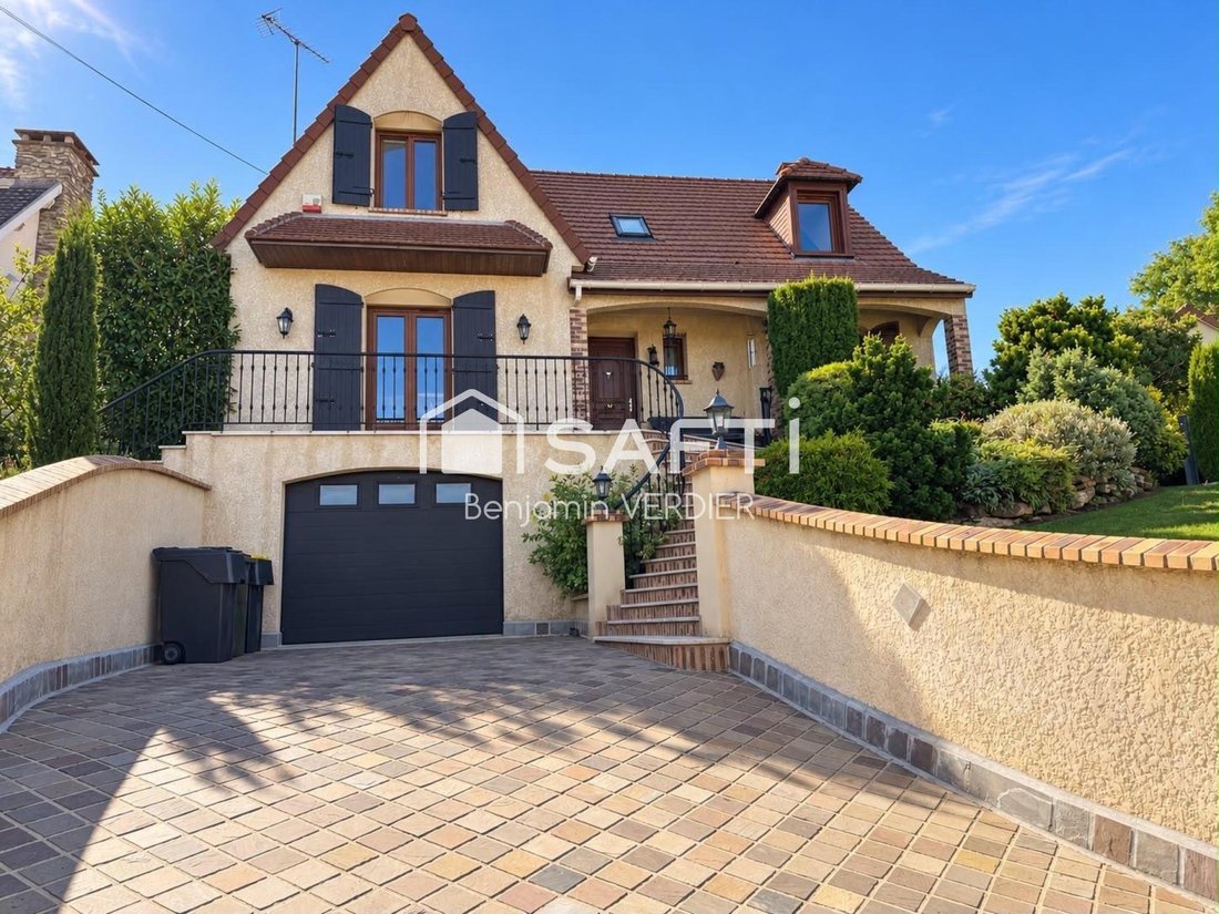 House in Guerard, Ile-de-France, France 2 - 18905226