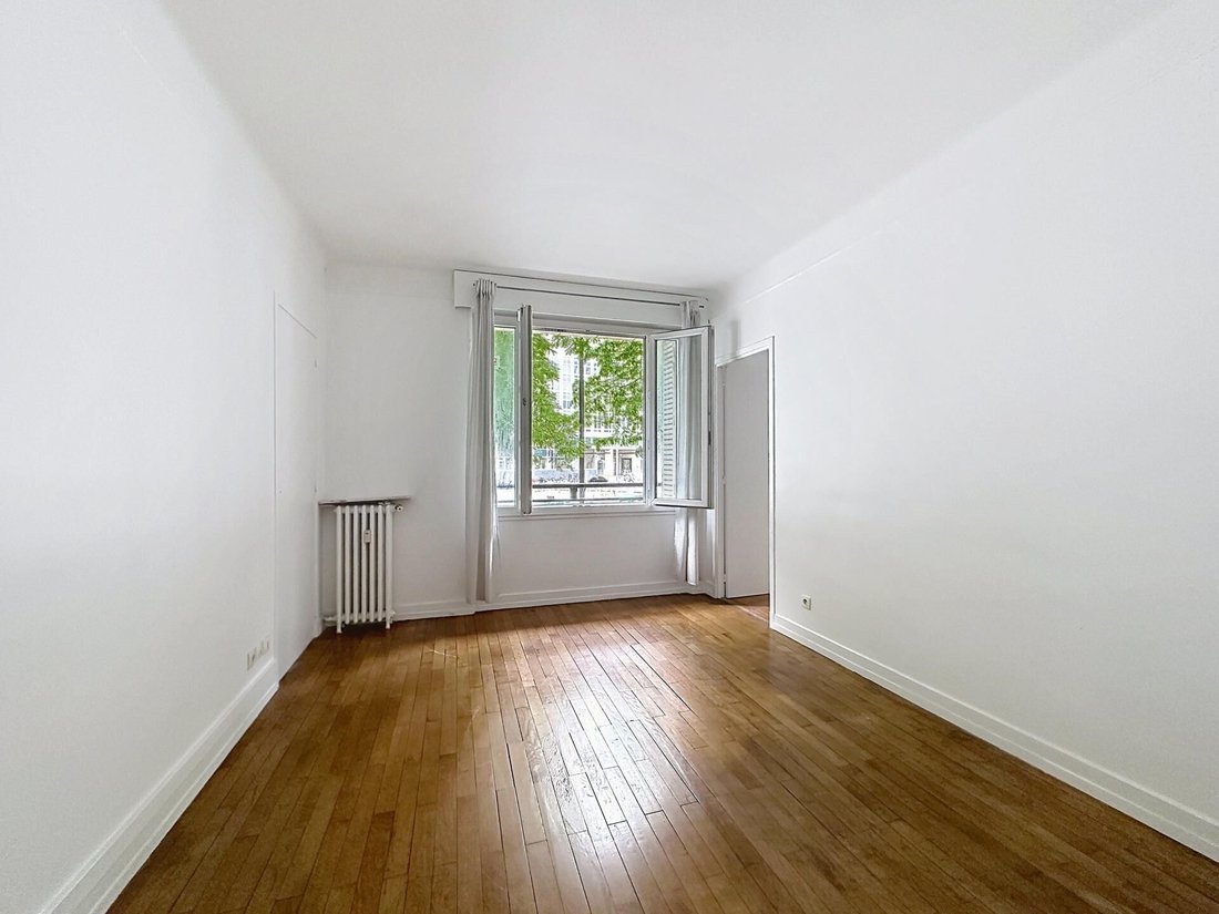 Apartment in Saint Lambert, Paris 15e Arrondissement, Paris 3 - 18905275