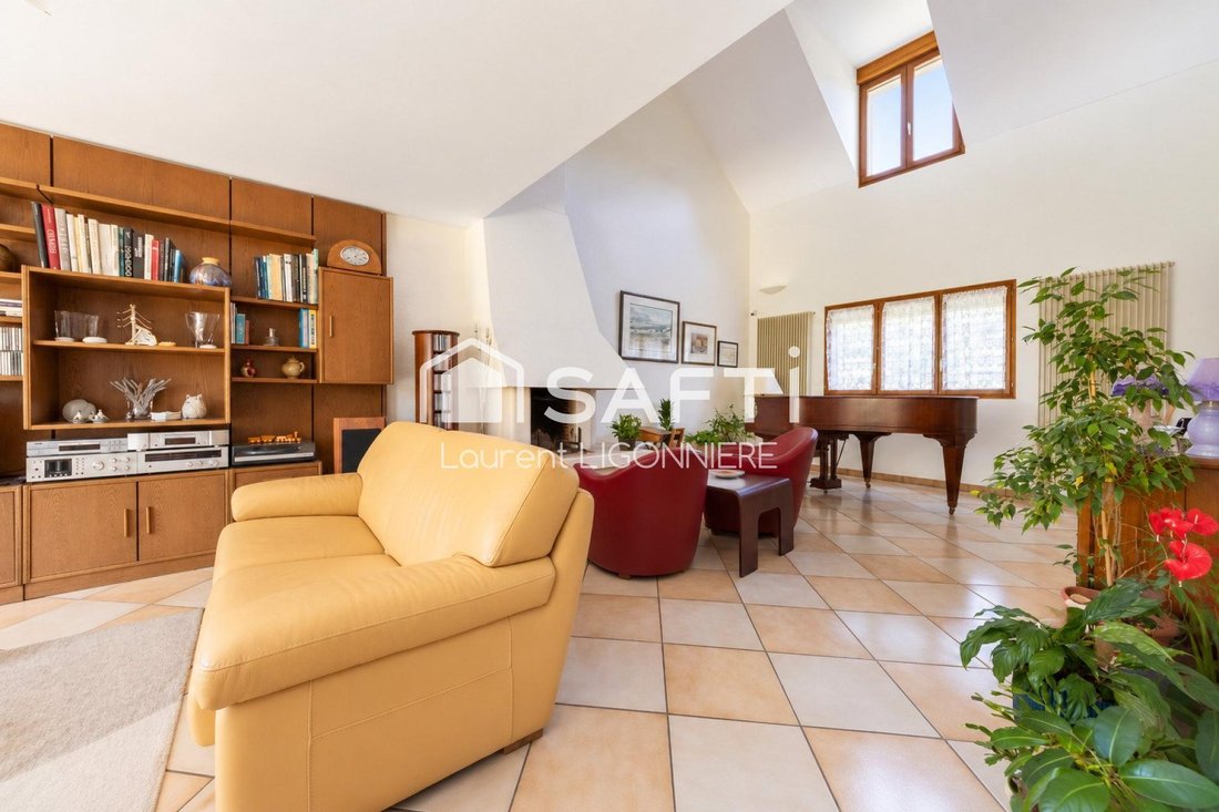 House in Santeny, Ile-de-France, France 5 - 18905179