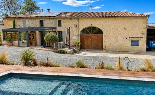 House in Saint-Felix-de-Foncaude, Nouvelle-Aquitaine, France 1