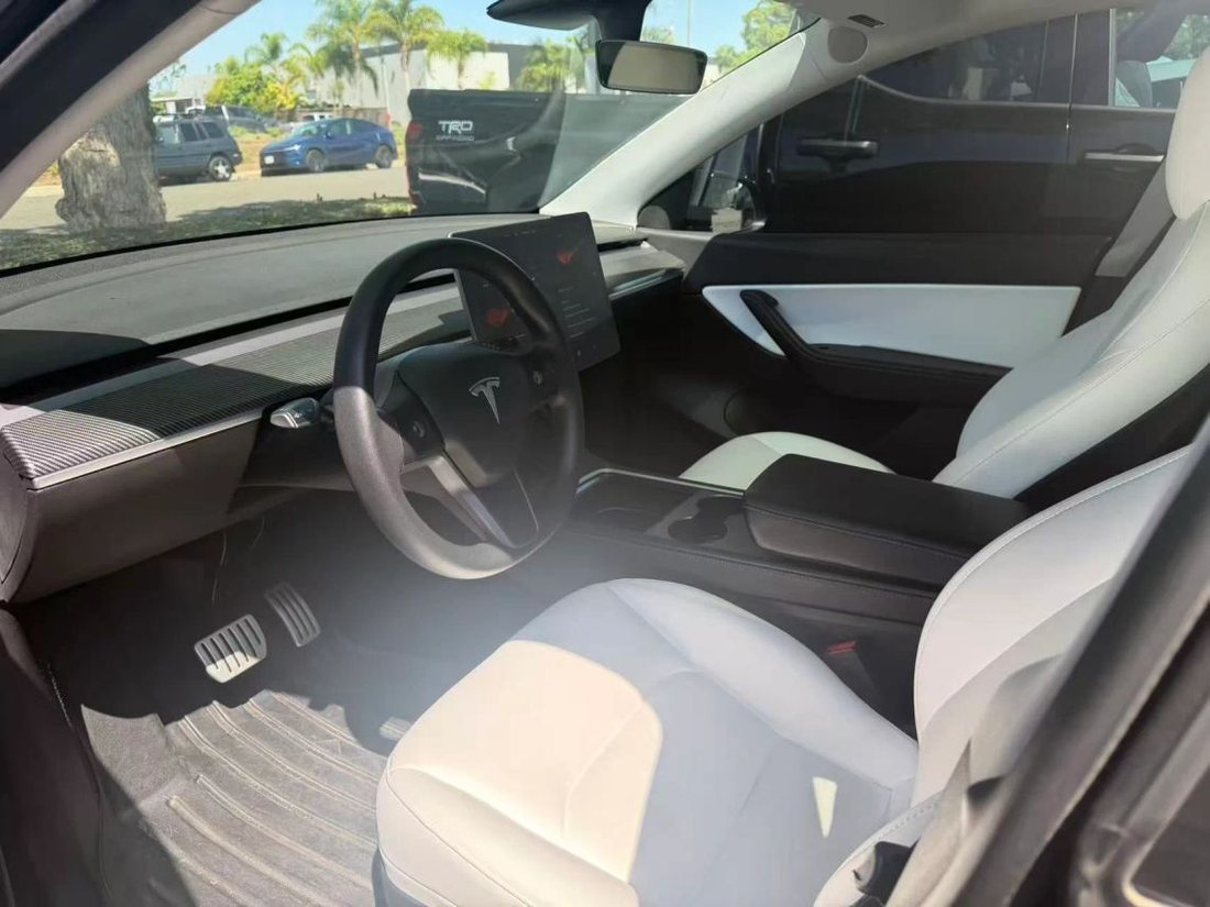 Suv in Costa Mesa, CA, United States 3 - 18904854