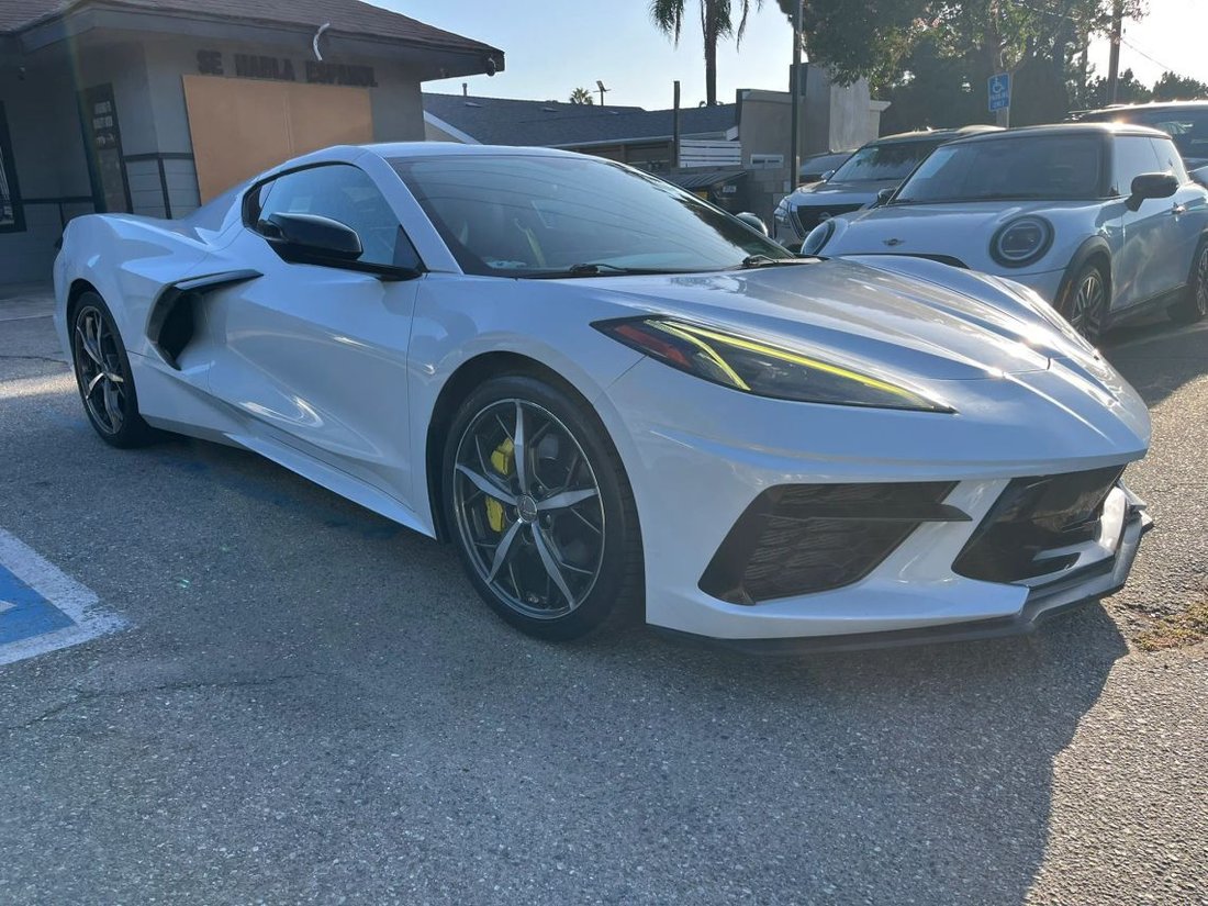 Coupe in Fontana, CA, United States 3 - 18904937