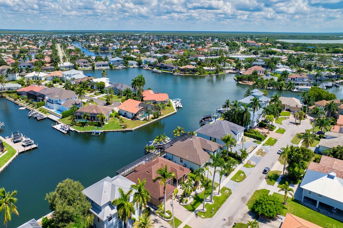 Maison à Marco Island, Floride, États-Unis 4 - 18904646