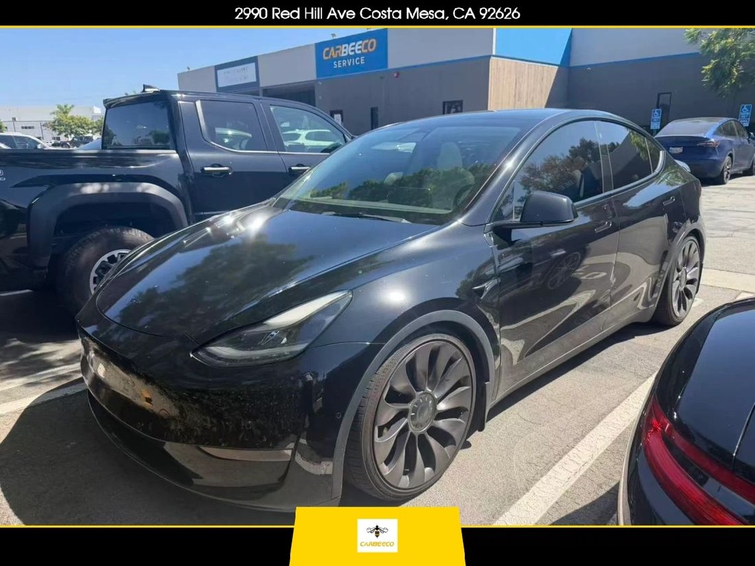 Suv in Costa Mesa, CA, United States 1 - 18904854