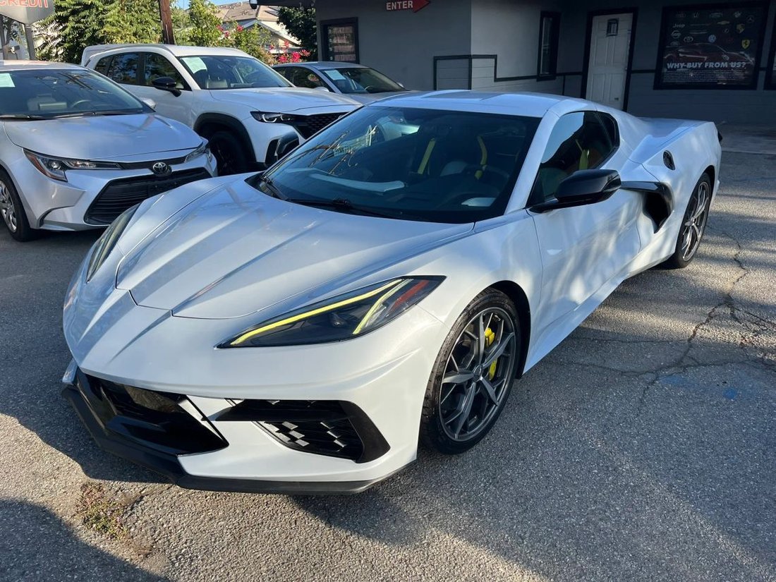 Coupe in Fontana, CA, United States 1 - 18904937