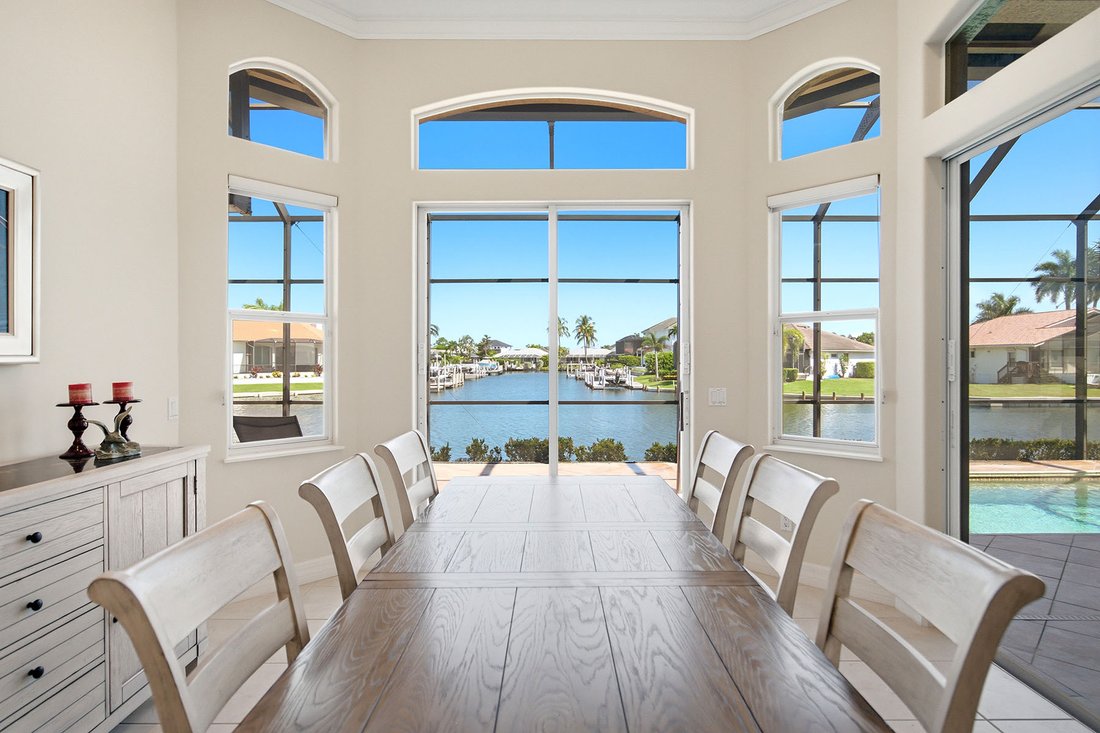 Maison à Marco Island, Floride, États-Unis 3 - 18904646