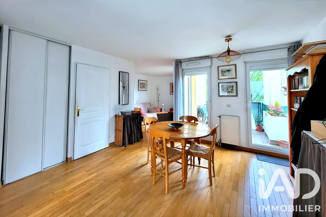 Apartment in Gennevilliers, Ile-de-France, France 2 - 17462370