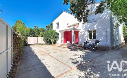 House in Montfavet Pericentre, Avignon, France 1