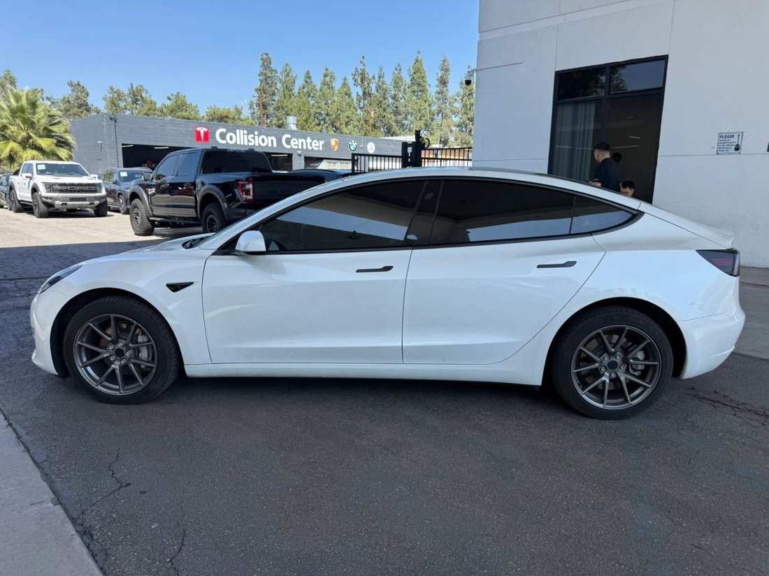 Sedan in Azusa, CA, United States 4 - 18904941