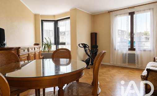 Apartment in Bercy, Charenton-le-Pont, France 1
