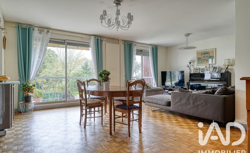 Apartment in Bois-Colombes, Ile-de-France, France 1