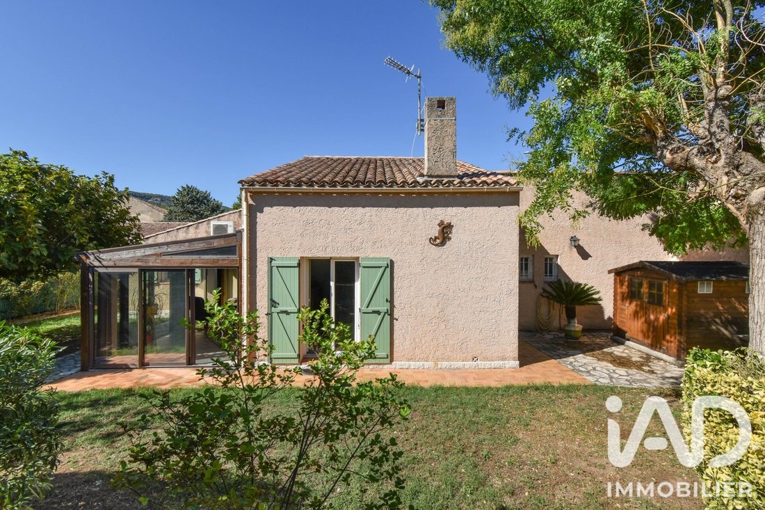 Casa a Saint-Zacharie, Provenza-Alpi-Costa Azzurra, Francia 1 - 18907560