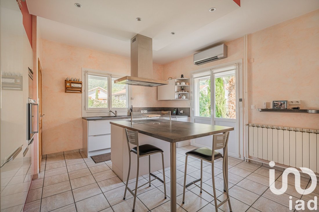 House in Barnave-Saint Robert, Saint-Egreve, France 5 - 18907381