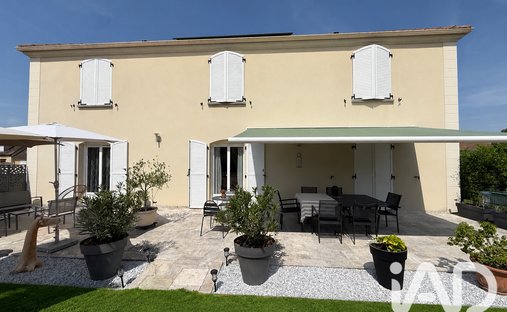House in Beine-Nauroy, Grand Est, France 1
