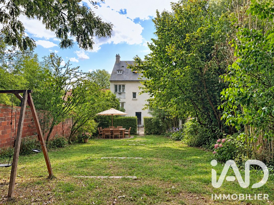 Apartment in Saint-Cloud, Ile-de-France, France 1 - 18907505