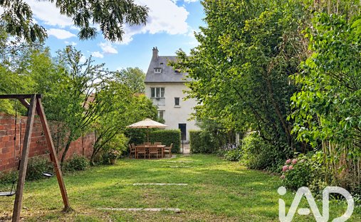 Apartment in Saint-Cloud, Ile-de-France, France 1