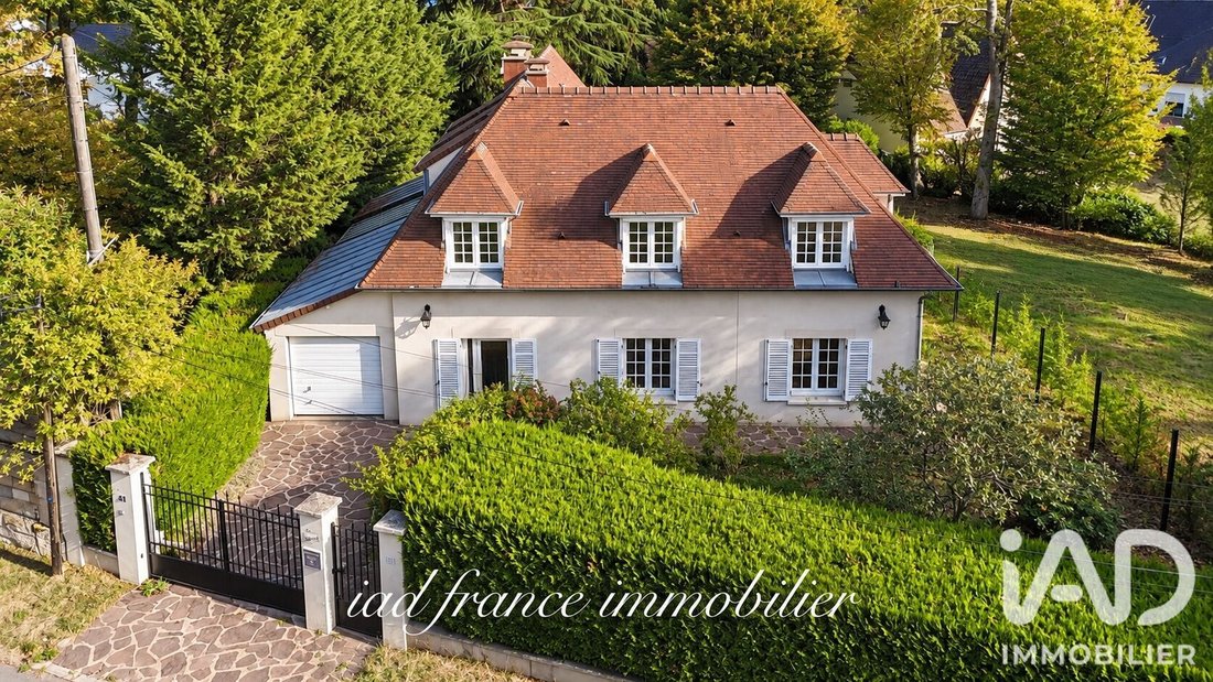 House in Villennes-sur-Seine, Ile-de-France, France 1 - 18907314