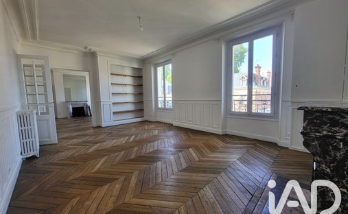 Apartment in Centre Ville Ouest, Fontainebleau, France 1