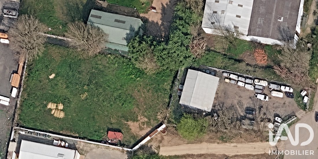 Terreno en Pertuis, Provenza-Alpes-Costa Azul, Francia 1 - 17041699