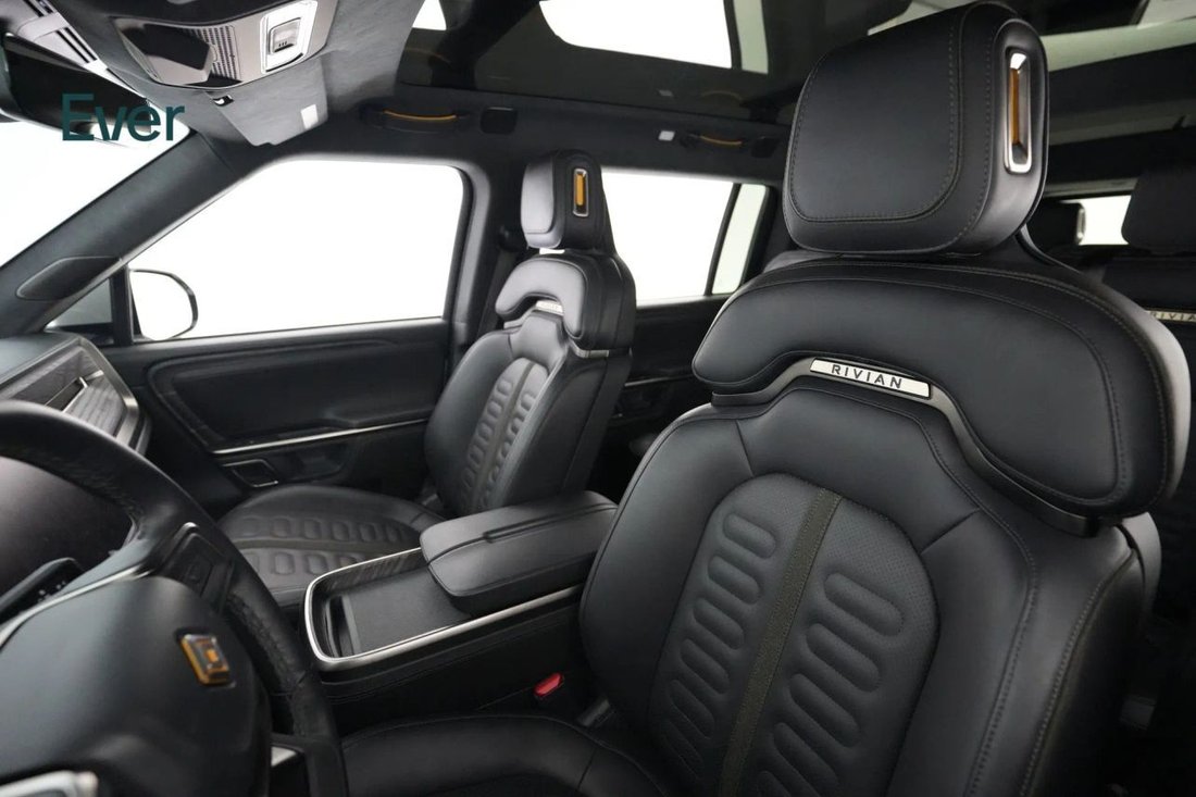 Suv in San Francisco, CA, United States 4 - 18905002