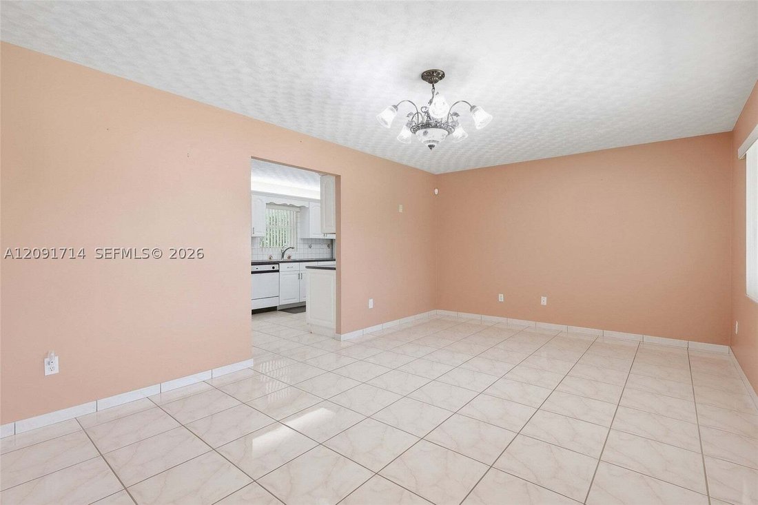 House in Miami, Florida, United States 3 - 18909736
