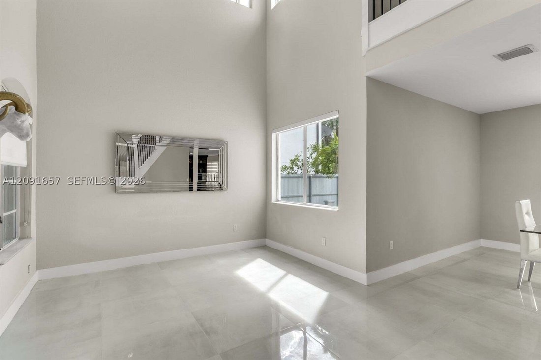 House in Miami, Florida, United States 5 - 18905725