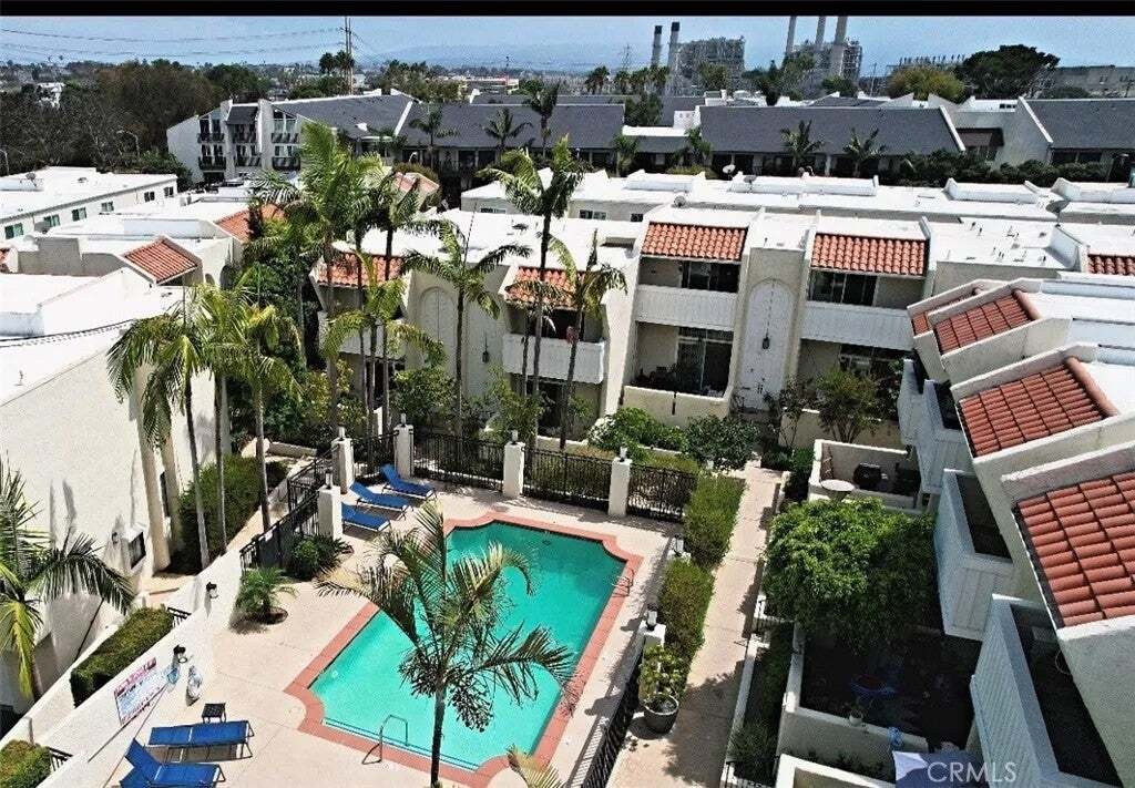 Hermosa Beach, California, United States 2 - 18910086