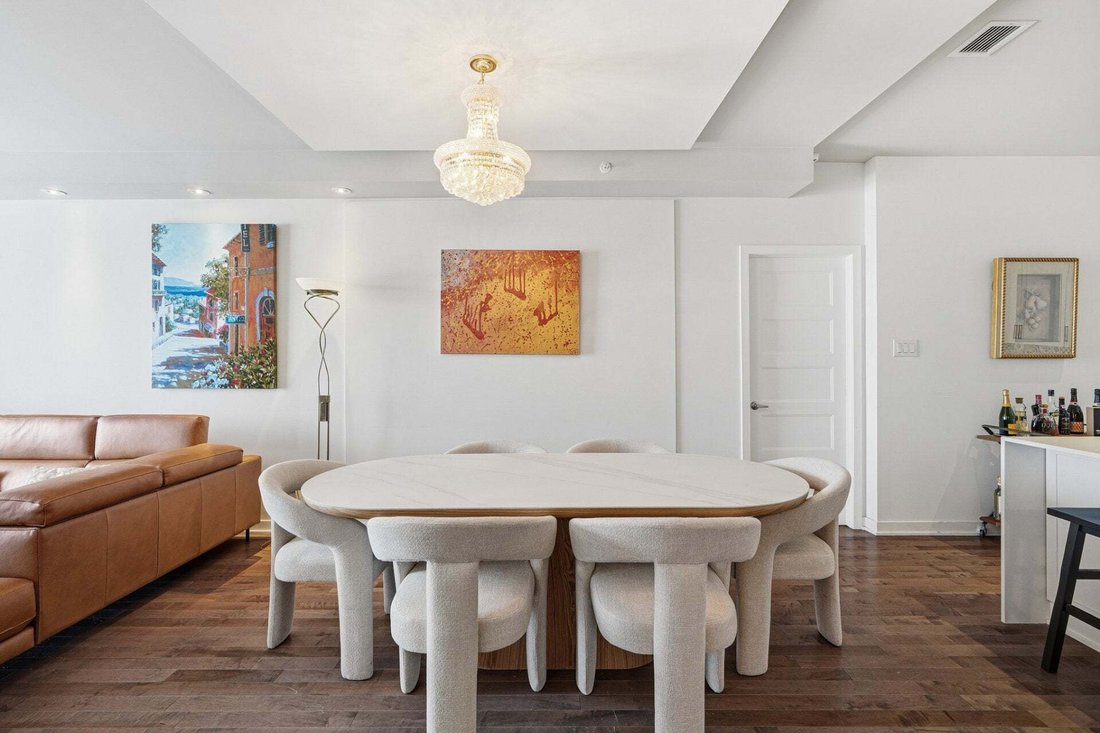 Condo in Mount Royal, Quebec, Canada 4 - 18910895