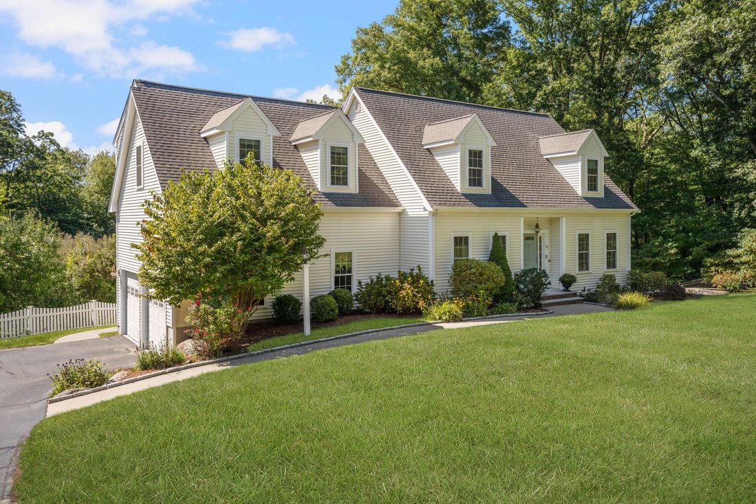 House in North Attleborough, Massachusetts, United States 1 - 18907793