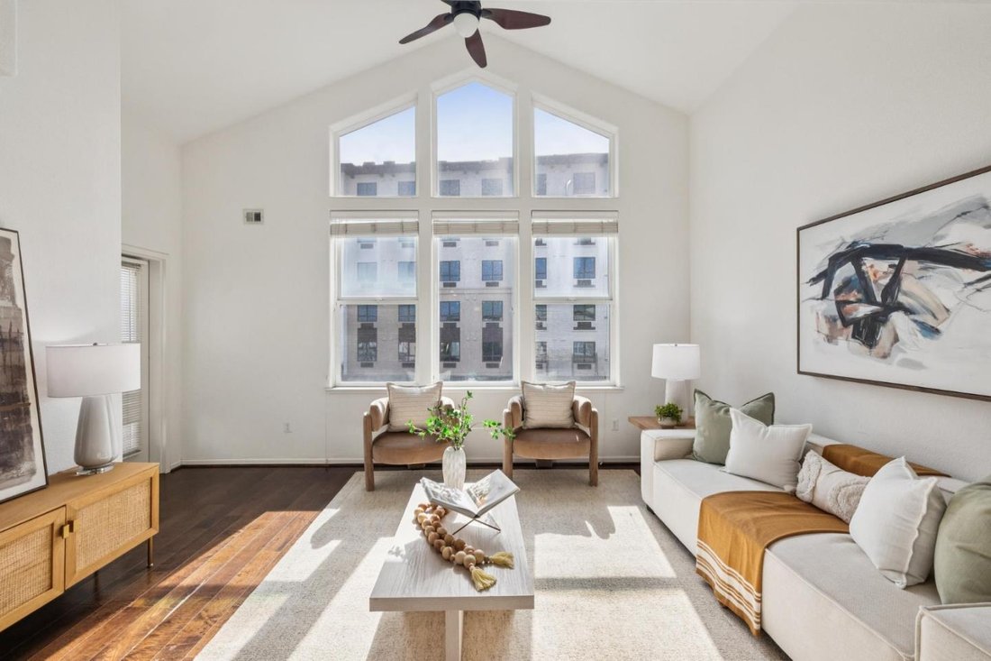 Condo in Millbrae, California, United States 5 - 18909426