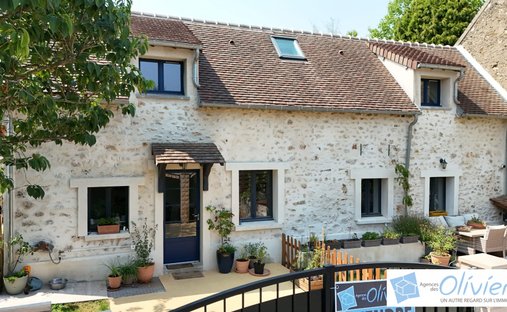 House in Montigny-le-Bretonneux, Ile-de-France, France 1