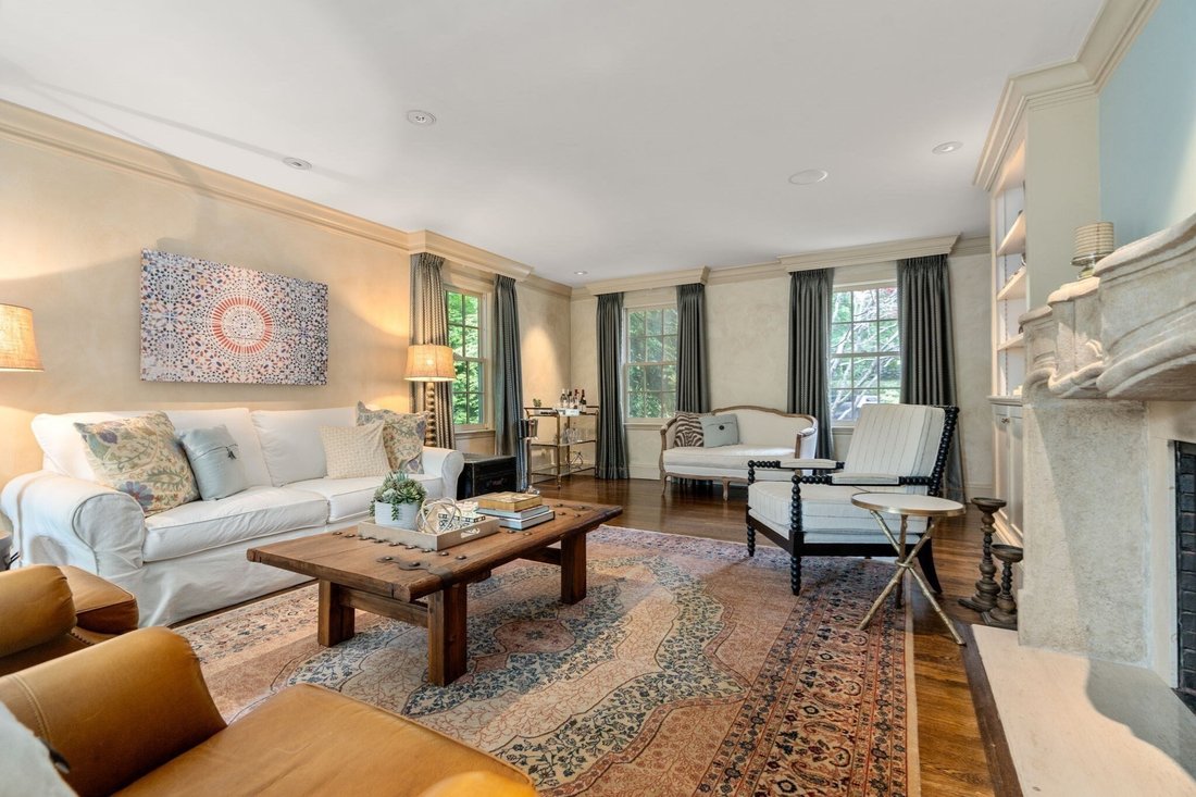 House in Brookline, Massachusetts, United States 2 - 18916678