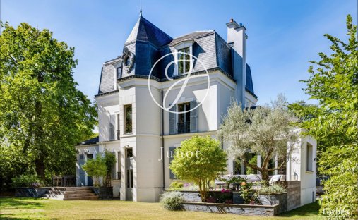 House in Le Vésinet, Ile-de-France, France 1