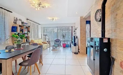 Casa en Cranves-Sales, Auvernia-Ródano-Alpes, Francia 1