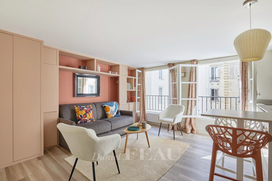 Apartment in Palais Royal, Paris 1er Arrondissement, Paris 3 - 18907548