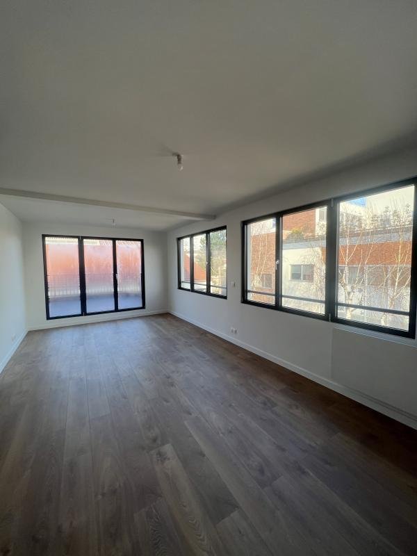 Apartment in Montesson, Ile-de-France, France 2 - 18907422