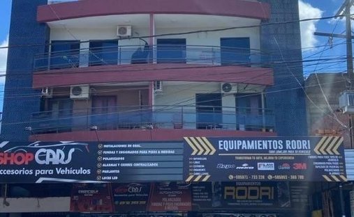 Condominio en Encarnación, Itapúa, Paraguay 1