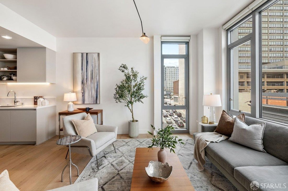 Condo in San Francisco, California, United States 3 - 18908629