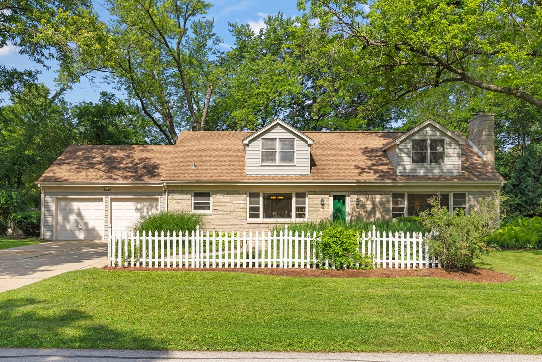 House in Geneva, Illinois, United States 1 - 18914272