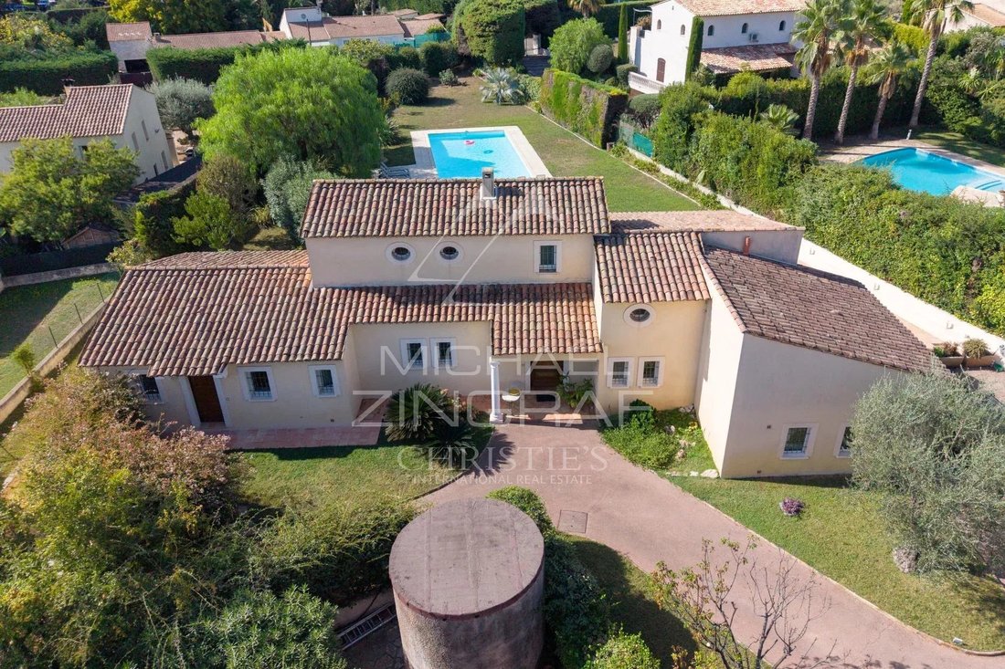 Casa a Antibes, Provenza-Alpi-Costa Azzurra, Francia 1 - 18907984