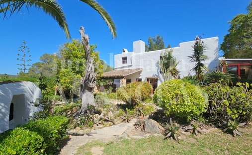 Corps de ferme à Jesús, Santa Eulària des Riu, Îles Baléares 1
