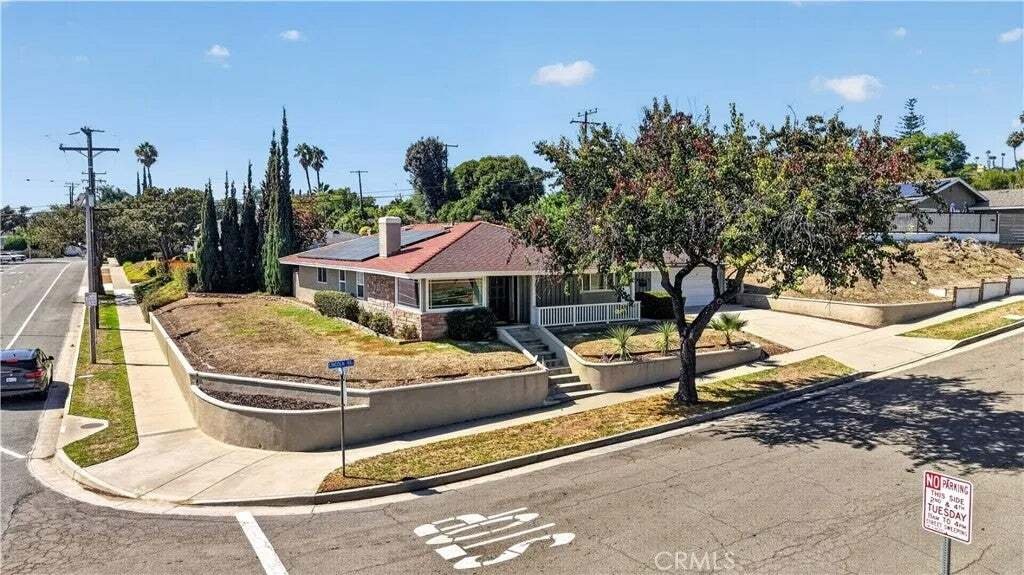 House in Fullerton, California, United States 1 - 18913307