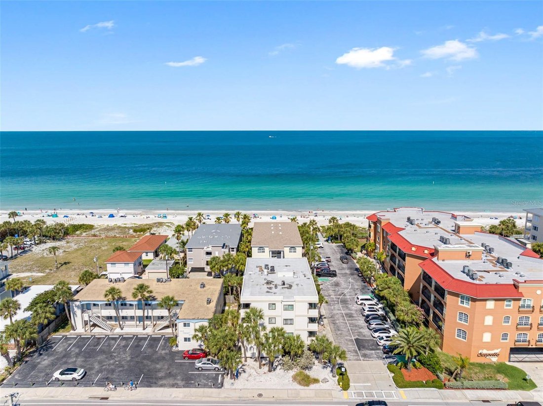 Condo in Indian Shores, Florida, United States 2 - 18918840
