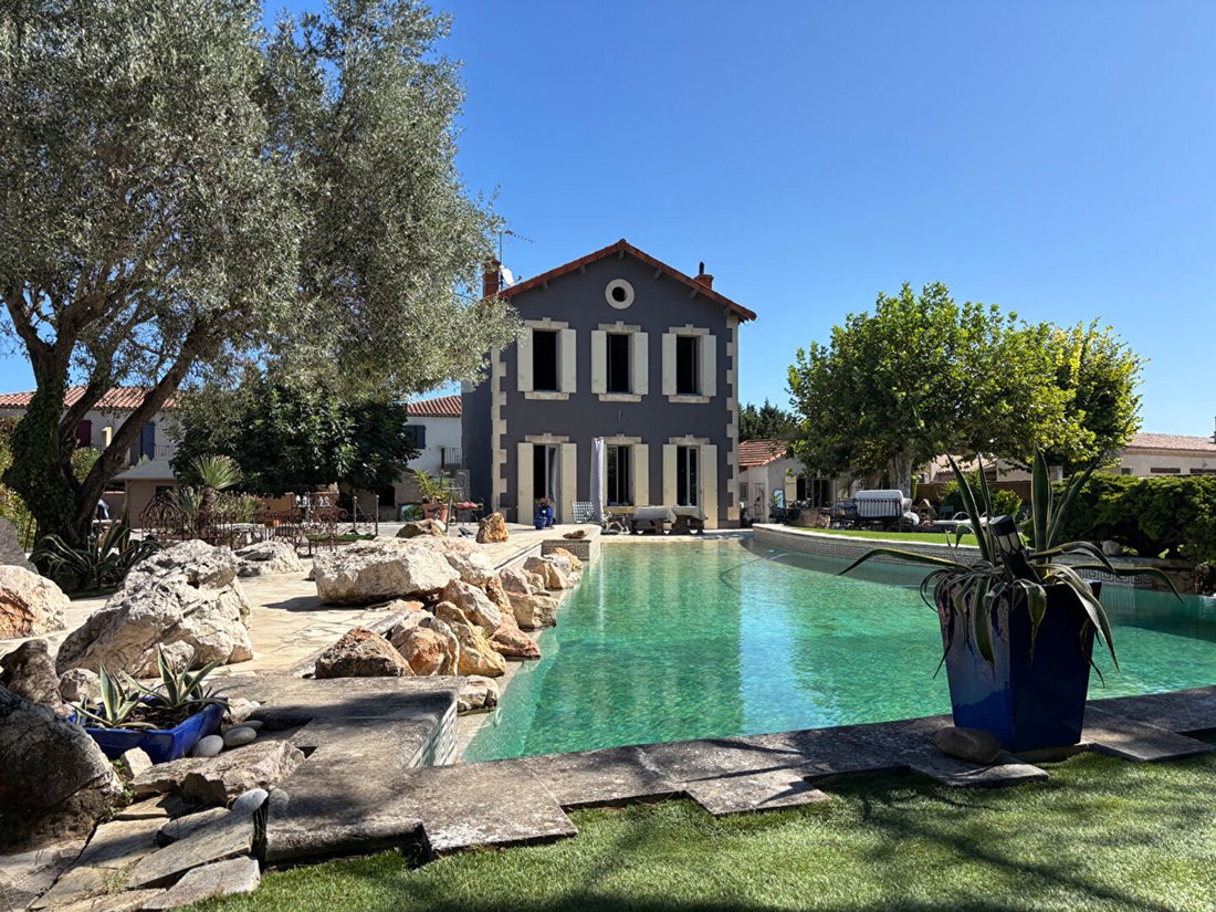 Villa in Plaine Centre, Chateauneuf-les-Martigues, France 2 - 18911650