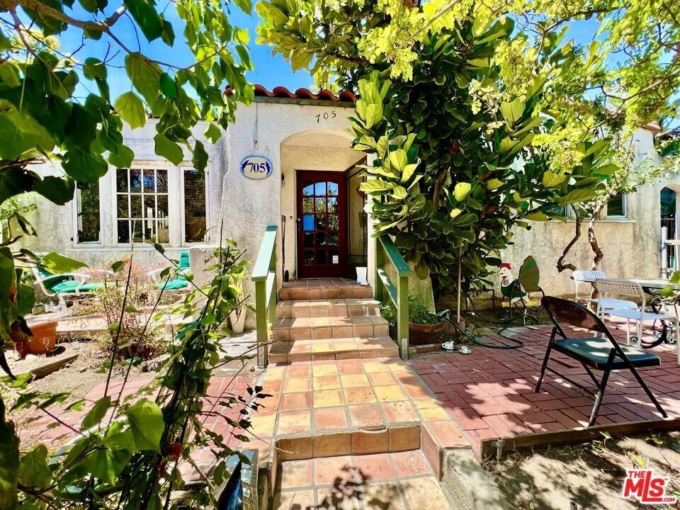 House in Los Angeles, California, United States 1 - 18921436