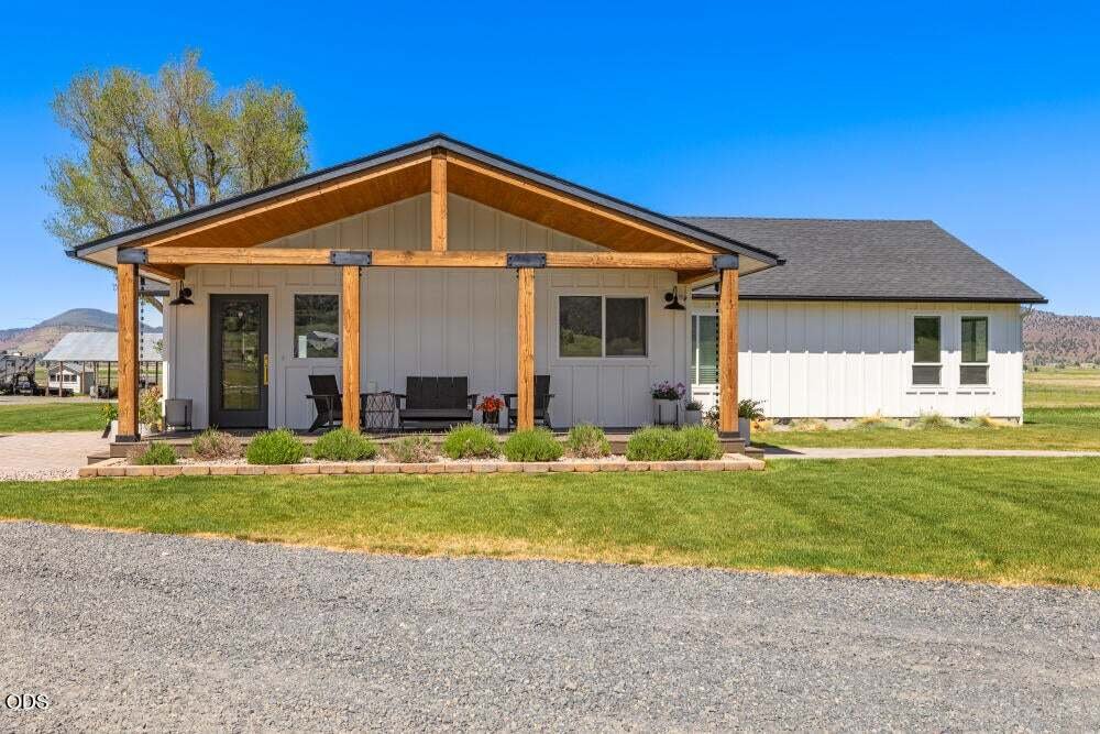 House in Klamath Falls, Oregon, United States 2 - 18909602