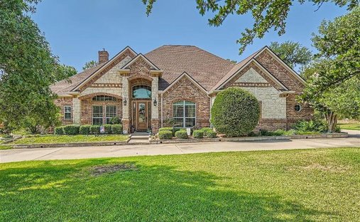 House in Cresson, Texas, United States 1