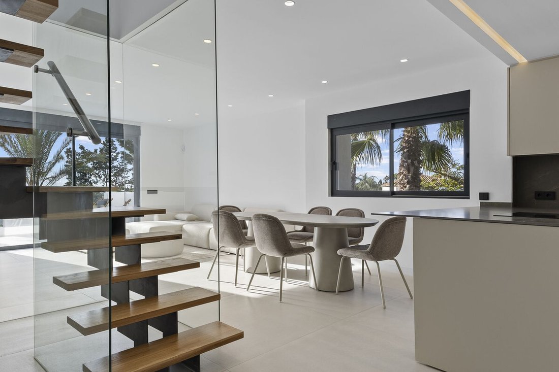 Penthouse in Estepona, Andalusia, Spain 3 - 18906993