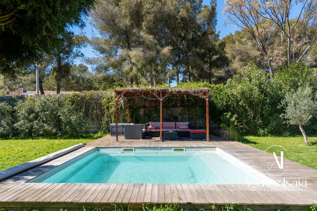 Casa en Nord Est, Bormes-les-Mimosas, Francia 1 - 18195655