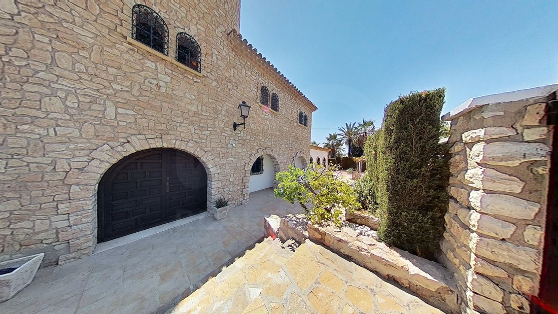 Chalet in Santa Pola, Valencian Community, Spain 4 - 16557625